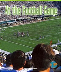 [중고] At the Football Game (Paperback, Reprint)