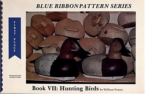 Blue Ribbon Pattern Series: Hunting Birds (Paperback)
