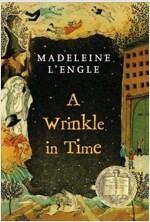 A Wrinkle in Time: (Newbery Medal Winner) (Paperback)