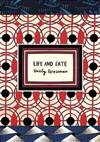 Life and Fate (Vintage Classic Russians Series) (Paperback)