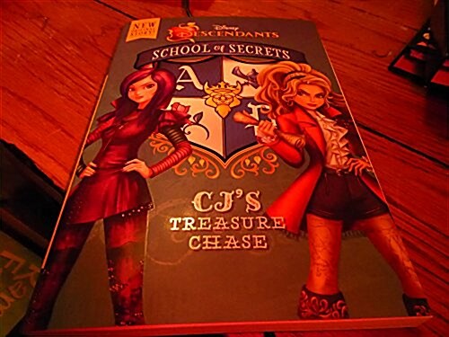 Disney Descendants - School of Secrets Cjs Treasure Chase (Paperback, Special)