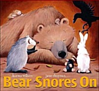 [중고] Bear Snores on (Board Books)
