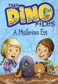 The Dino Files #1: A Mysterious Egg (Paperback)