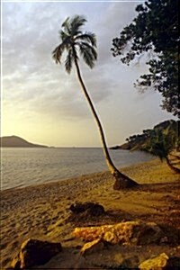 Beach of Cayos Cochinos Off Coast of Honduras Journal: 150 Page Lined Notebook/Diary (Paperback)